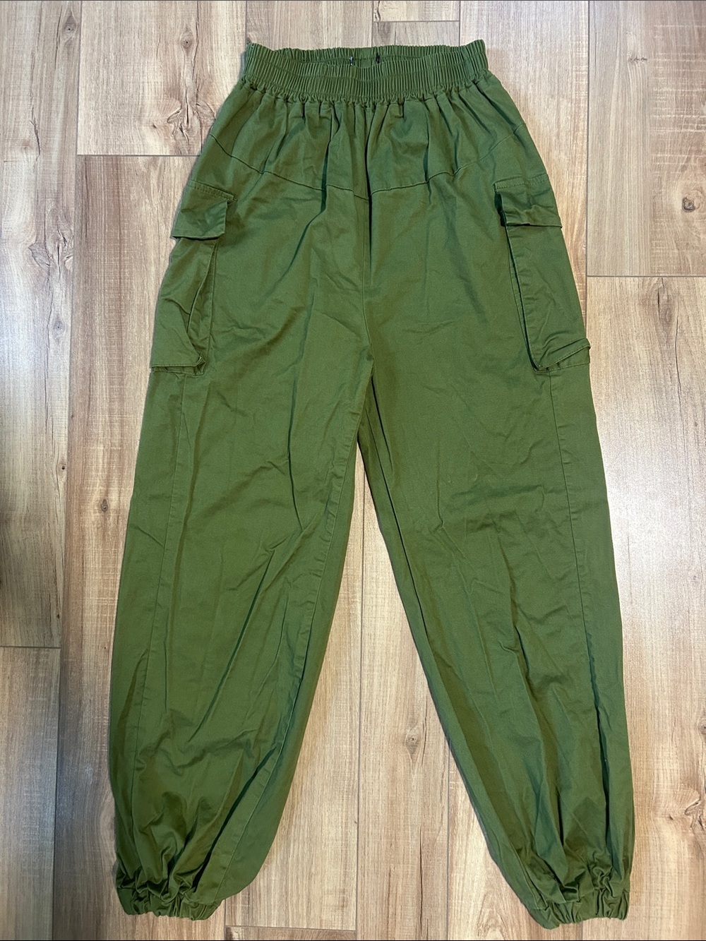 Utility Cargo Jogger Pants in Olive